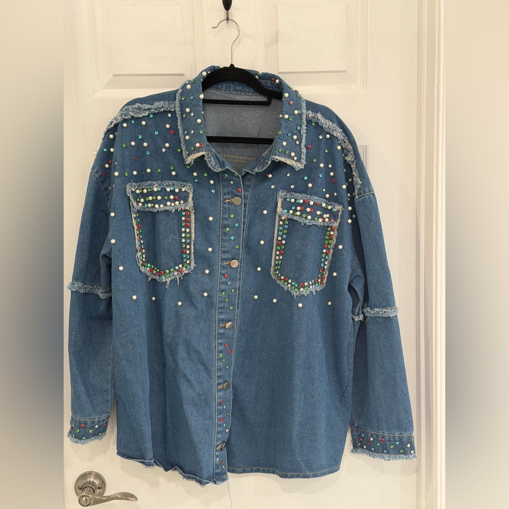 Embellished Blue Jean jacket
New without tags - Picture 2 of 10